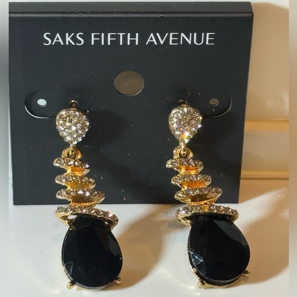 Glamorous Saks Fifth Avenue Black Teardrop Crystal Post Earrings - Picture 5 of 10